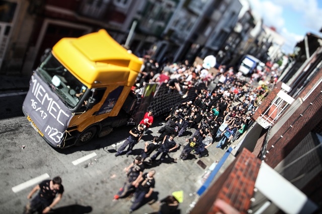 Thumbnail da galeria Cortejo